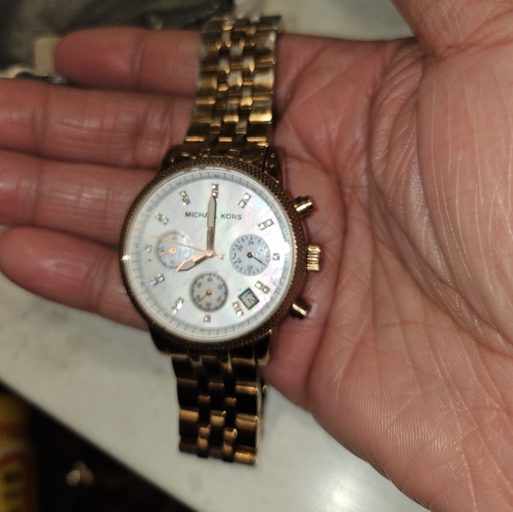 Micheal Kors Roae Gold Watch